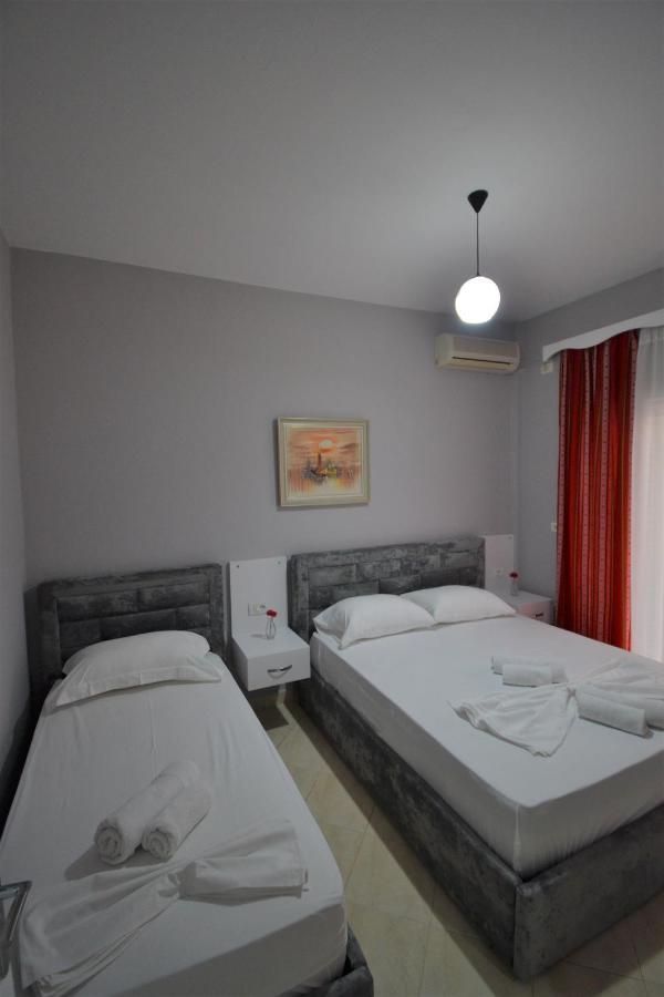 Little Cozy Apartment 1 Sarandë Exterior foto